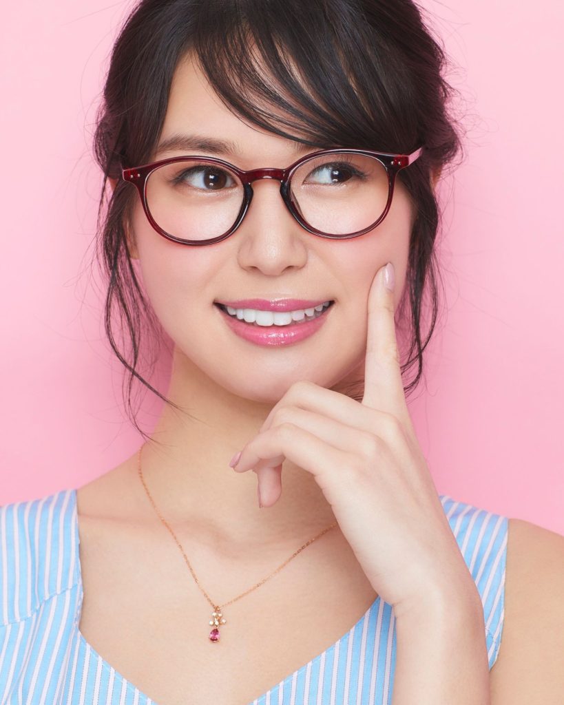 Konfigurieren Sie Ihre Brillengläser in Ihrer Lieblingsfarbe