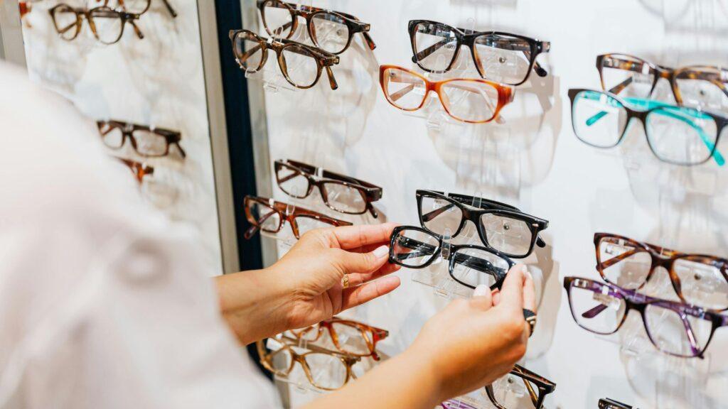 Was kostet eine Gleitsichtbrille? Preise, Unterschiede und worauf es wirklich ankommt